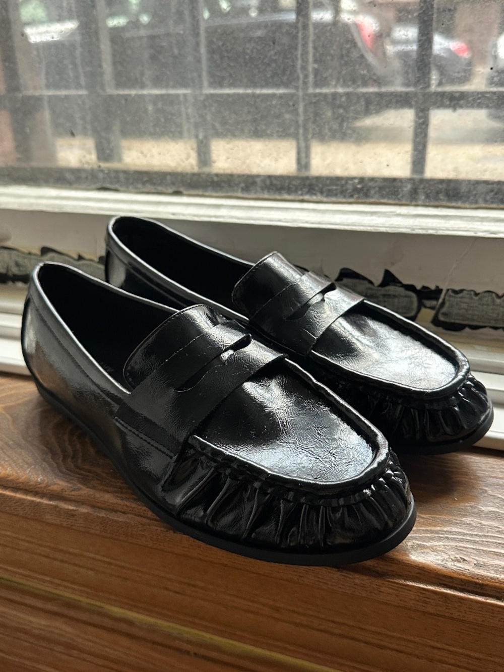 Old Navy Faux-Leather Ruched Loafers